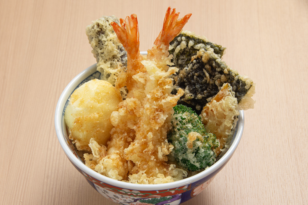 サクッと軽やかな、極上の揚げたて天麩羅。